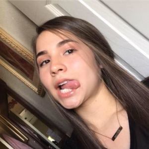 Meet your Posher, Karina